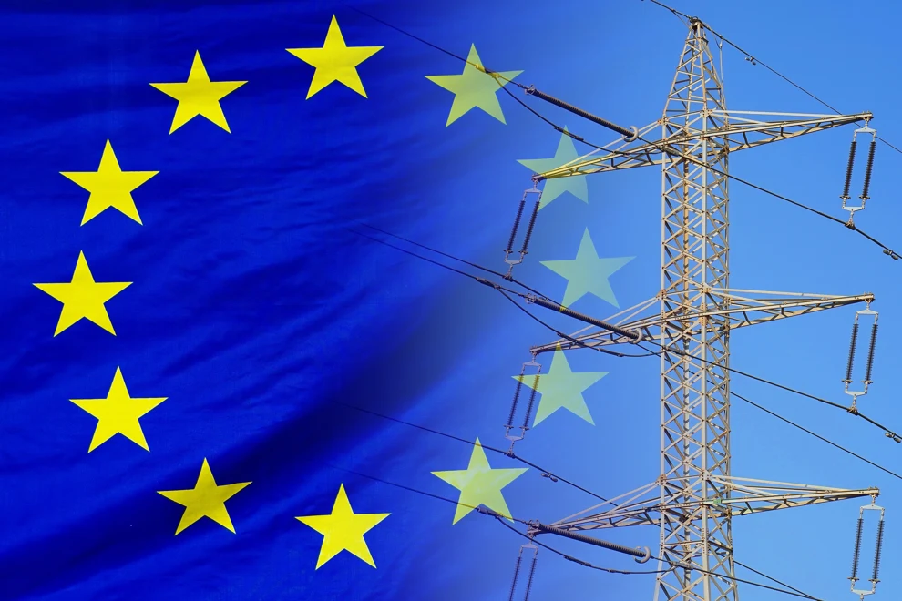EU flagga med kraftledning